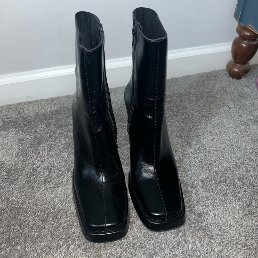 Worn once Jeffrey Campbell black heel booties leather
